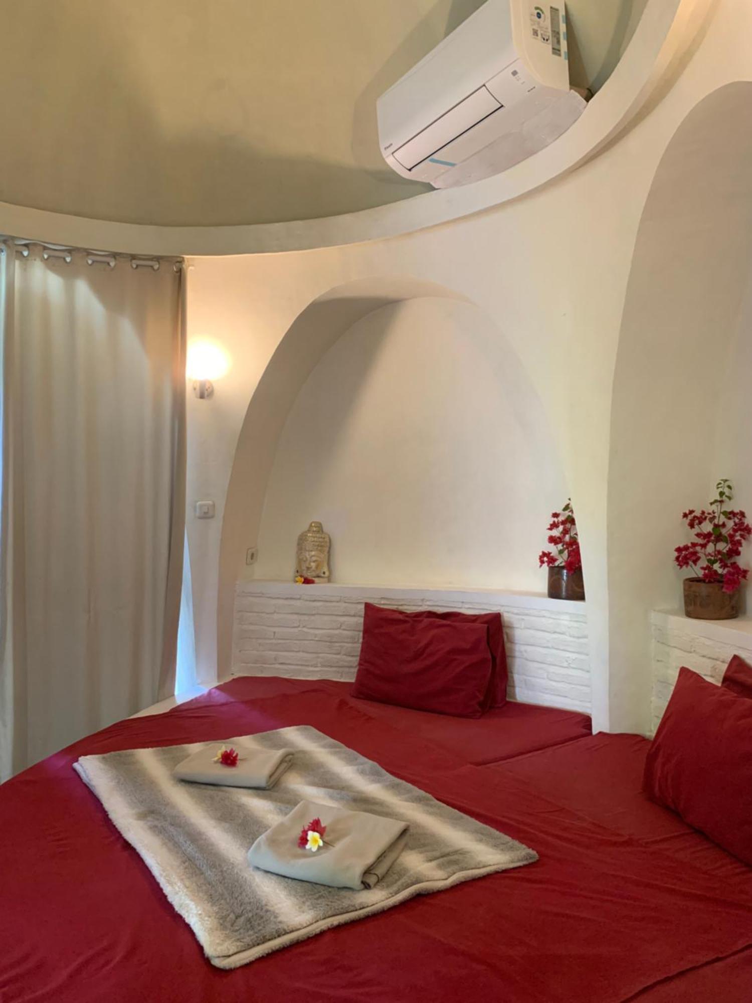 Kingdome - 1 Bedroom *